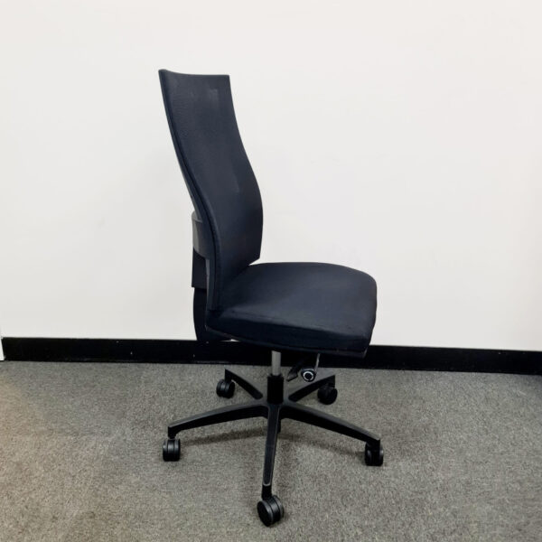 Quality Budget Mesh Chair - Image 2